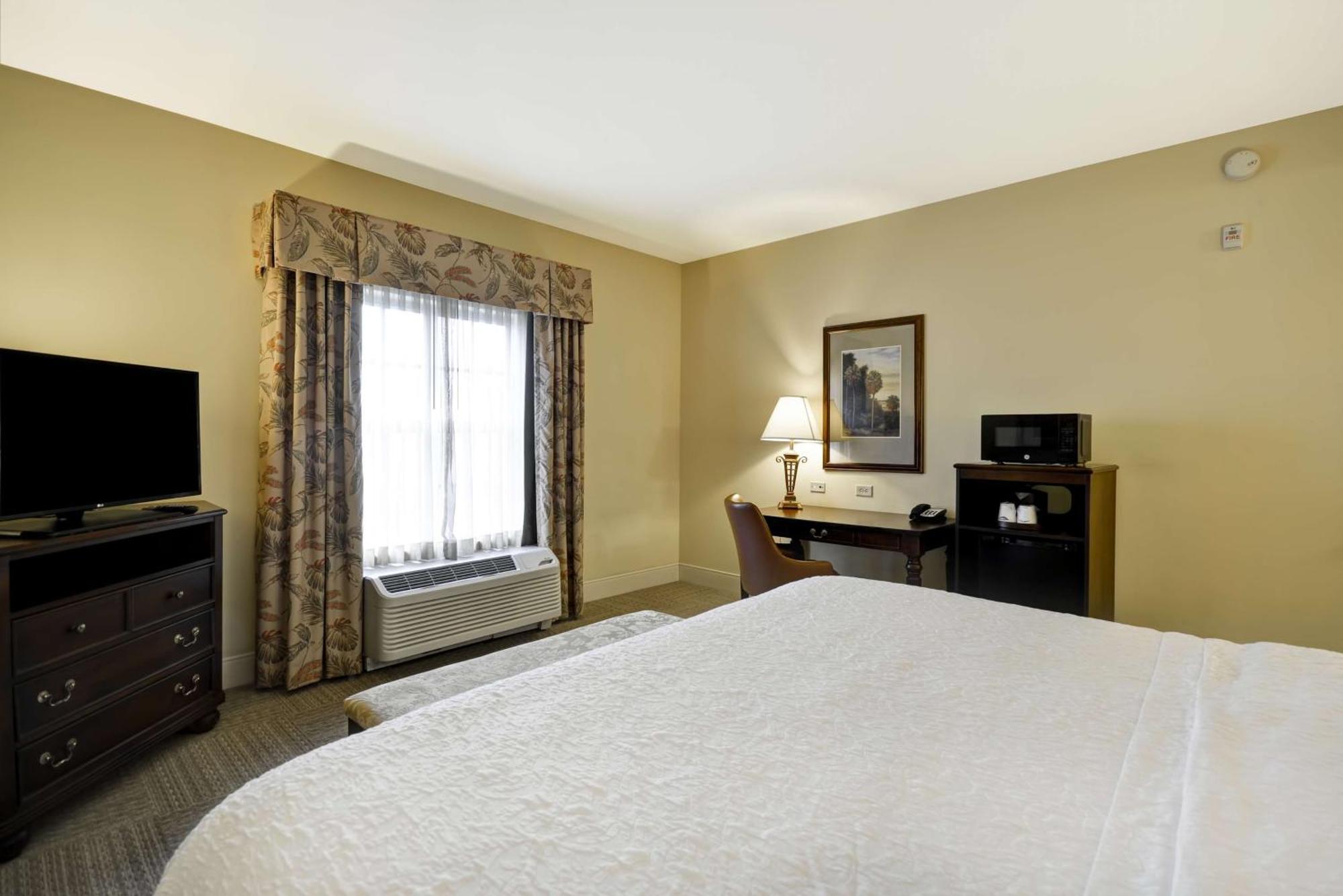 Hampton Inn & Suites Savannah Historic District Екстер'єр фото