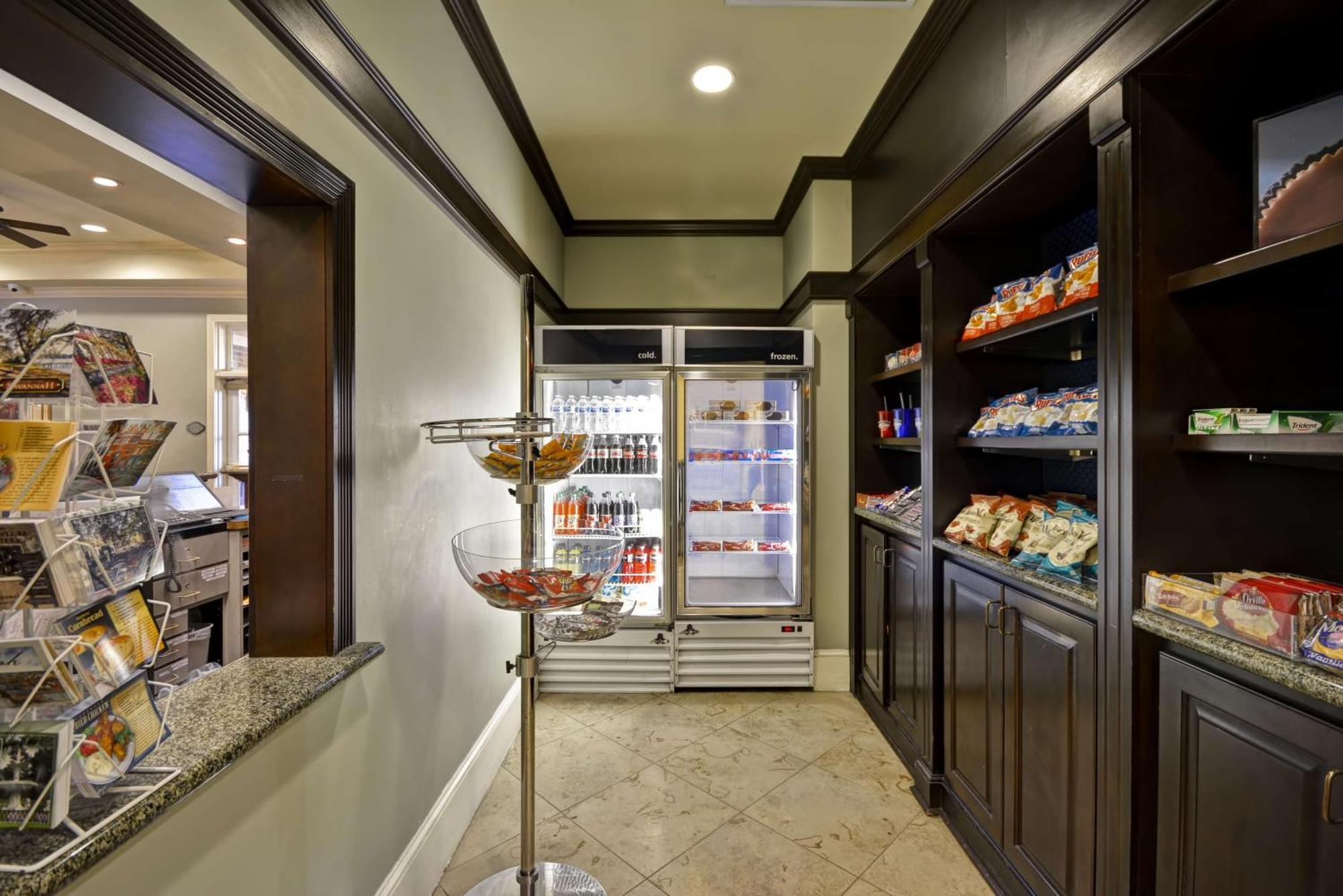Hampton Inn & Suites Savannah Historic District Екстер'єр фото