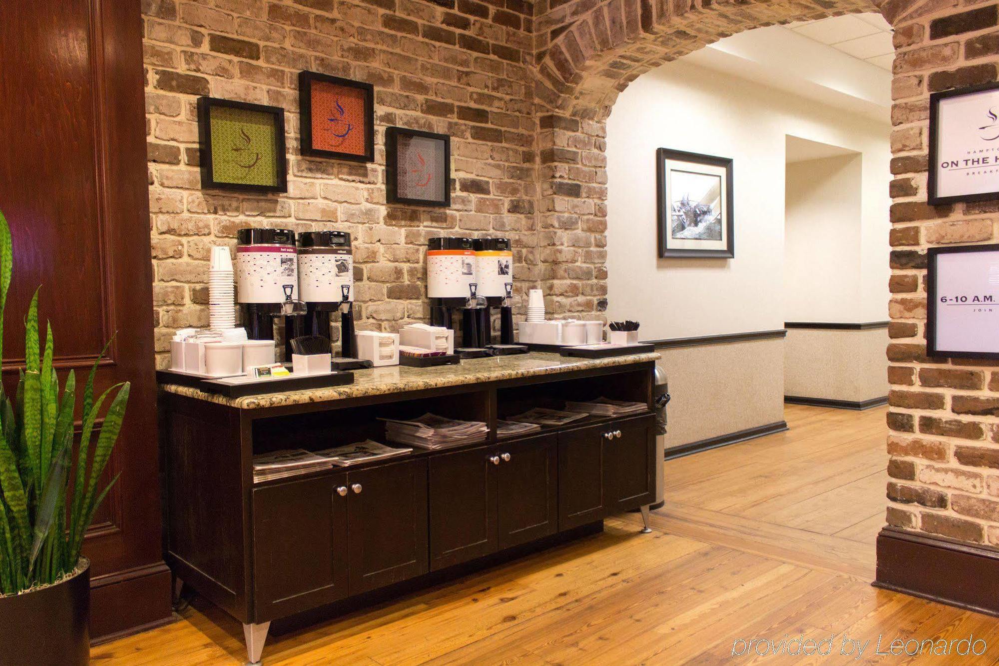 Hampton Inn & Suites Savannah Historic District Екстер'єр фото